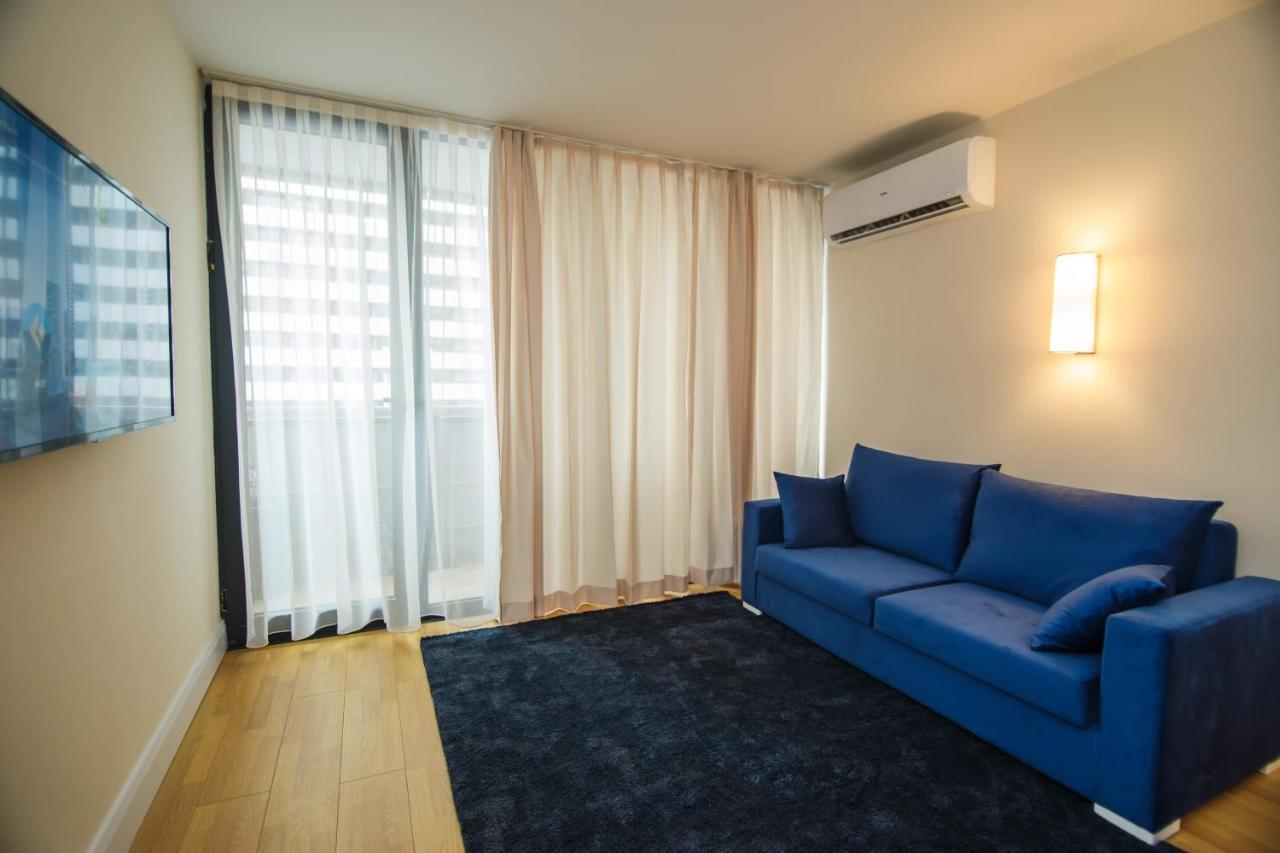Orbi City Suite Batoemi Buitenkant foto
